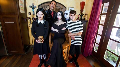 The Addams Family Is Going Through a Crisis Audrey Noir Kate Bloom!